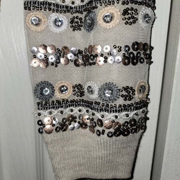 Embellished long sleeve sweater - Picture 2 of 2